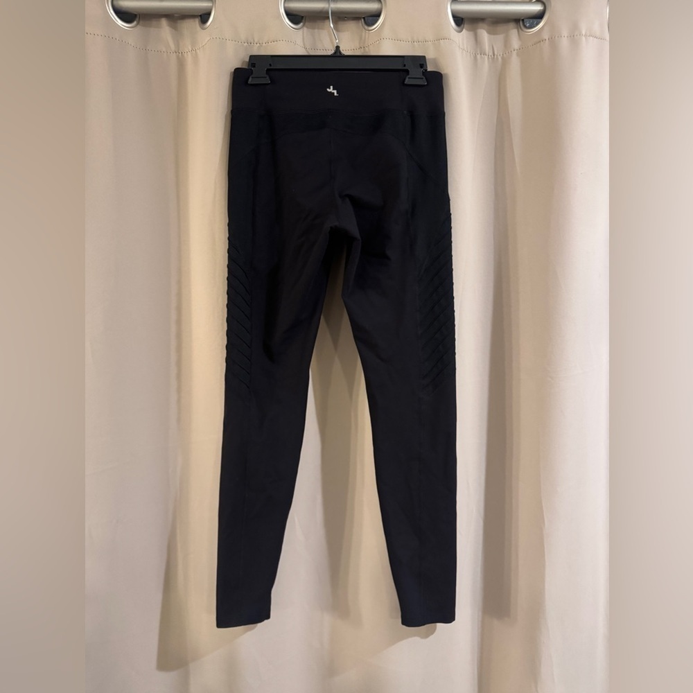 JoyLab Black Leggings with Ribbed Accents - Picture 3 of 6